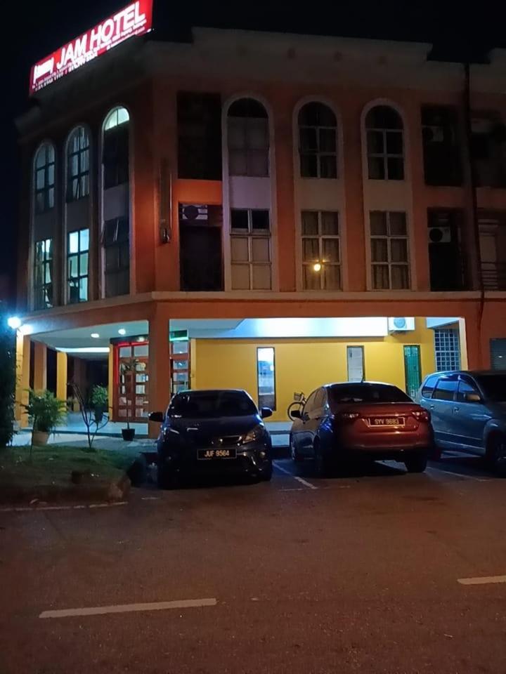 Jam Hotel Kota Warisan Sepang @ Erl Salak Tinggi, Klia 1-2 & F1 Esterno foto
