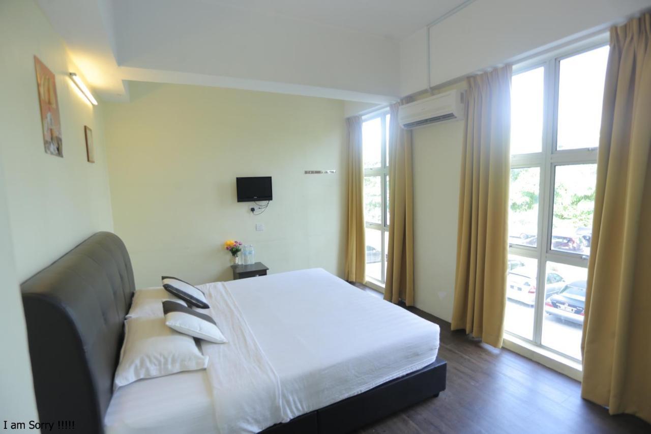 Jam Hotel Kota Warisan Sepang @ Erl Salak Tinggi, Klia 1-2 & F1 Esterno foto